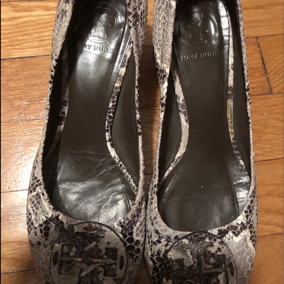 Tory Burch - Picture 1 of 2